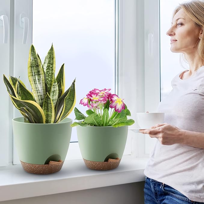 Plant Pots elf Watering Pots, Set of 5 Plastic Planters with Drainage Holes